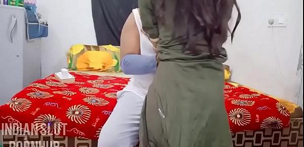  Horny bhabhi gets her pussy Creampied
